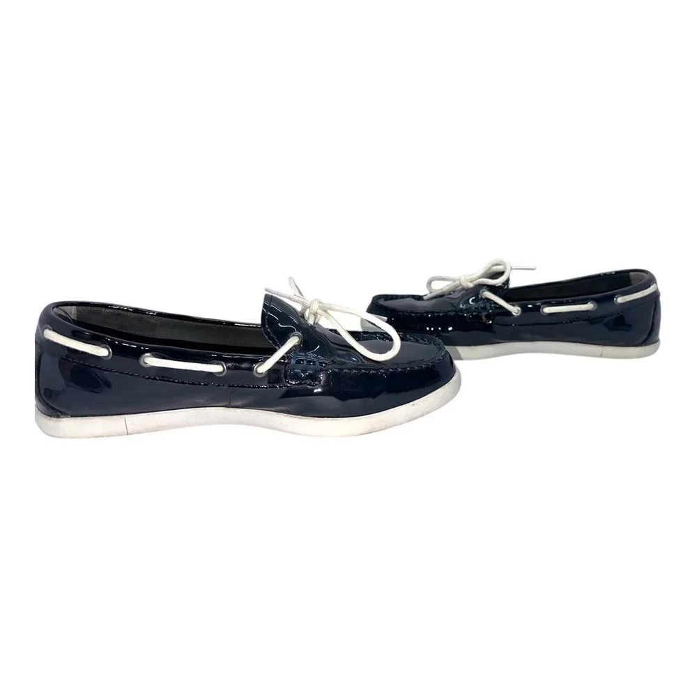 EUC‎ Navy COLE HAAN Patent Leather Deck Shoes - 10